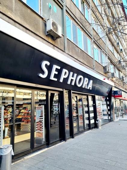Balcescu, Universitate, inchiriere 2 camere pentru firma parter Sephora.