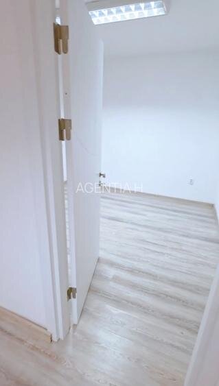 Balcescu, Universitate, inchiriere 2 camere pentru firma parter Sephora.